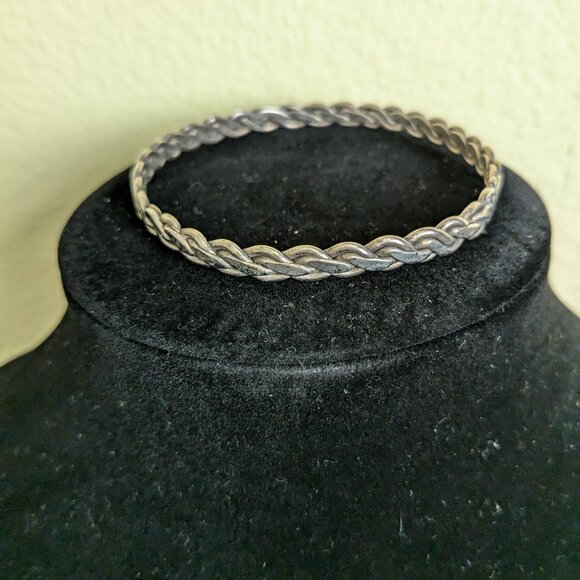 Mexico Bangle Bracelet Flat Braided Silver Tone Stackable Stacker Minimalist - Picture 3 of 8
